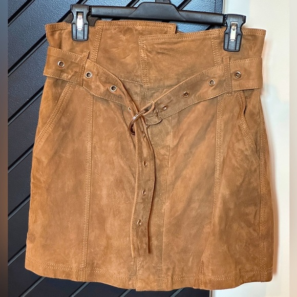 Marissa Webb 100% suede skirt. Size 4. Worn only once. Excellent condition. - Picture 1 of 7